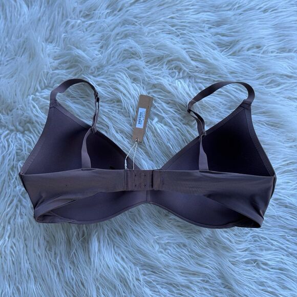 Skims Wireless Form Push up Bra Umber Size 38DD - Picture 5 of 8
